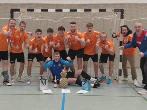 24. Fußball-Hallenturnier um die „Goldene Ananas“