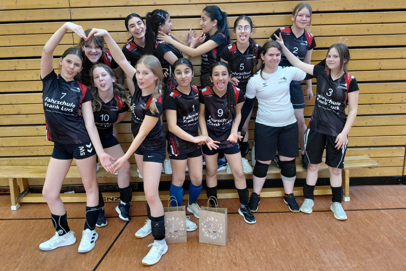 Trainingsturnier der U14 weiblich in Neuhaus am Rennweg