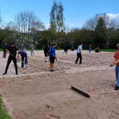 Arbeitseinsatz an der Beach-Anlage