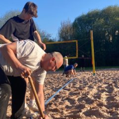 Arbeitseinsatz an der Beach-Anlage