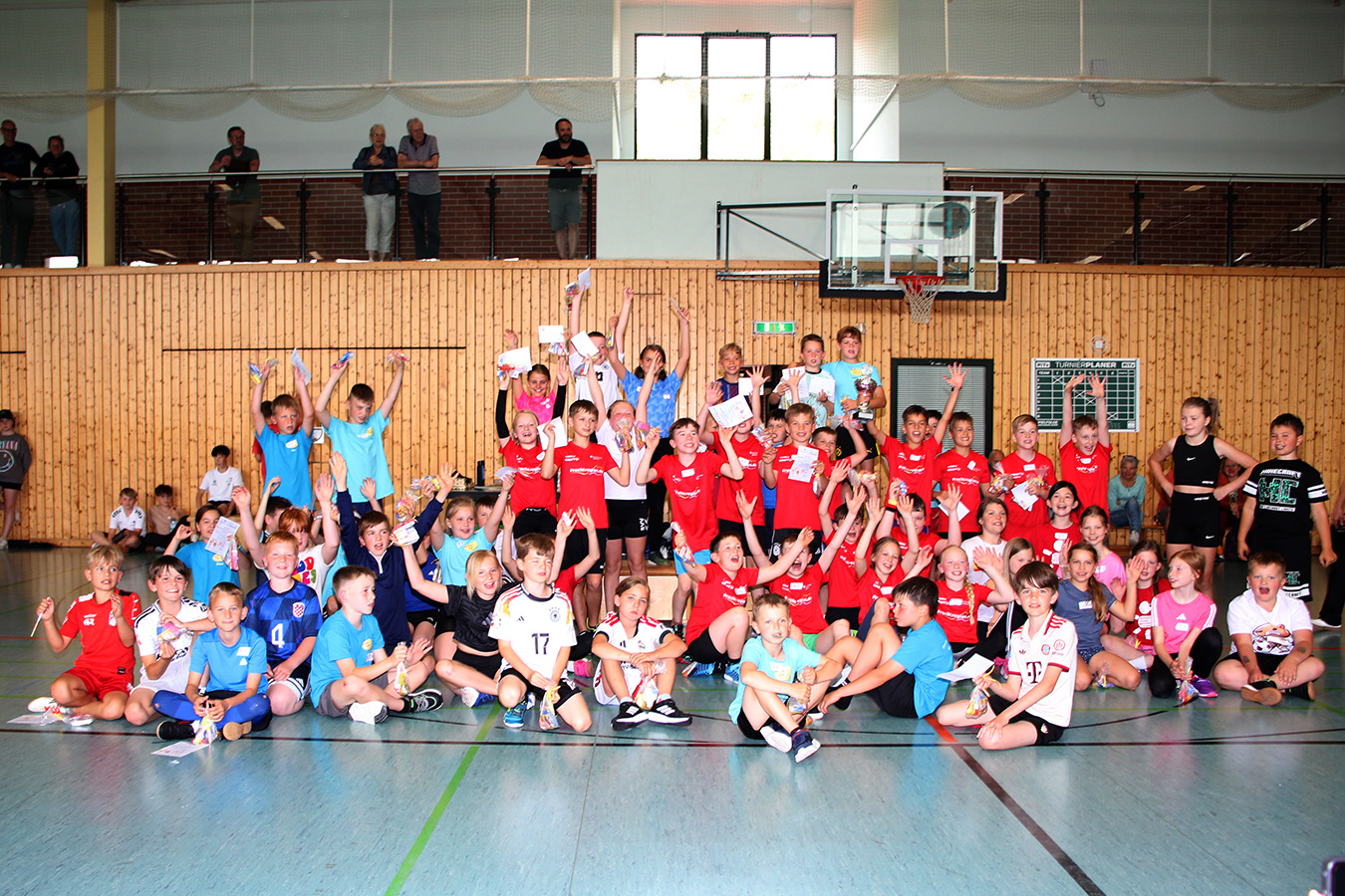 FINALE Ball-über-die-Schnur-Turnier der Schmalkalder Grundschulen
