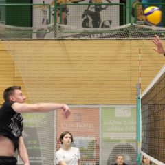 Glüh-Knall-Volleyball-Turnier in Suhl