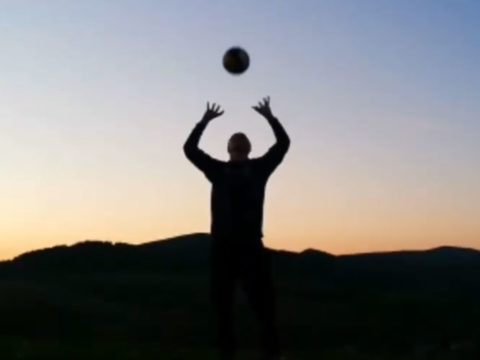 Challenge: Ein Ball geht um die Welt